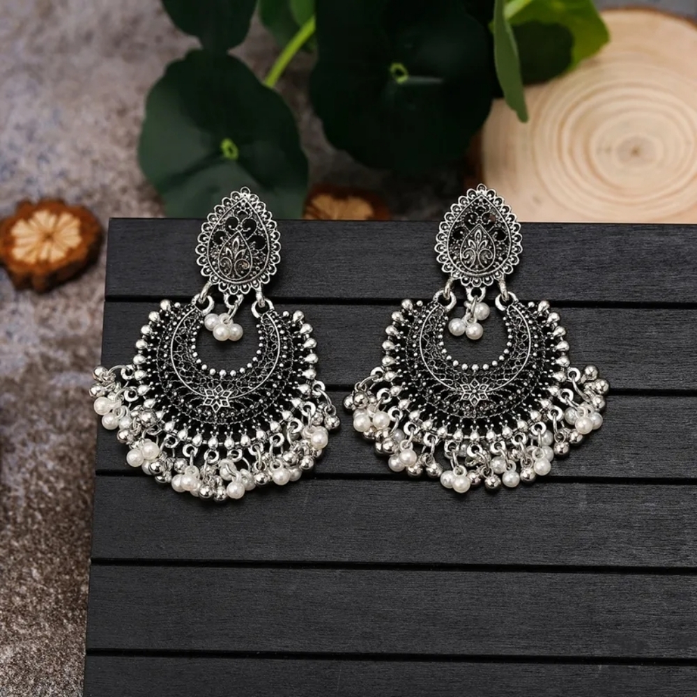 Women jewelry